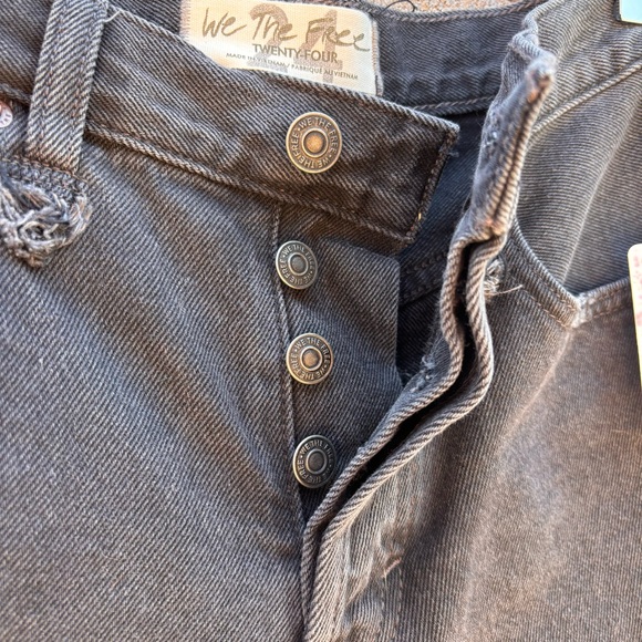 NWT Free People Makai Cutoff Distressed Shorts - Picture 6 of 10